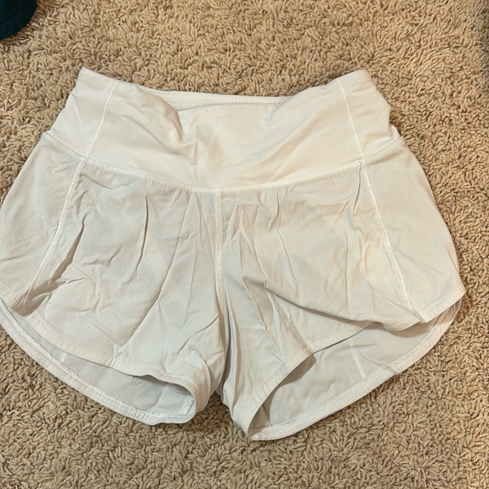 LULULEMON SHORTS!